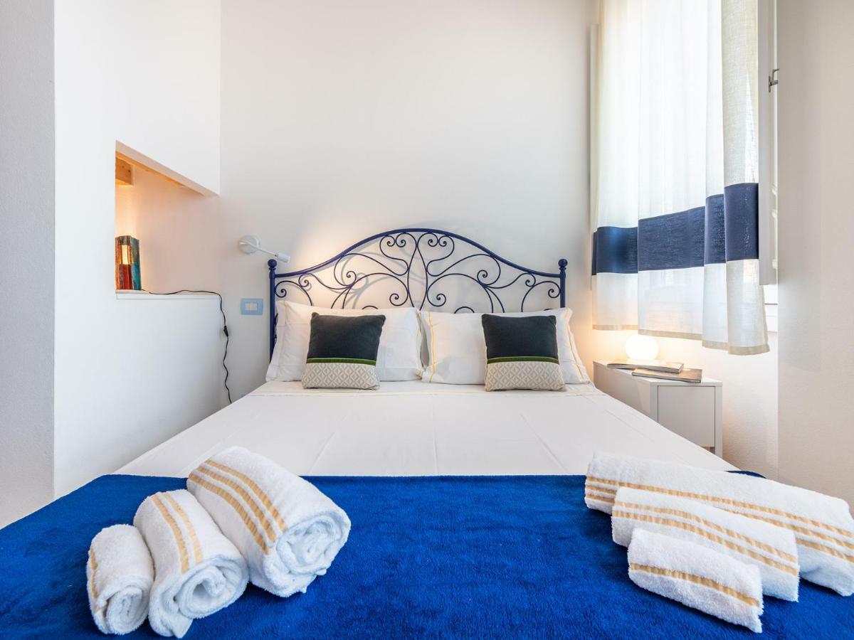 "Bea'S Terrace" - Private Jacuzzi And Panoramic Rooftop In The City Centre Cagliari Dış mekan fotoğraf